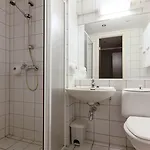 F2 Hotel 3*