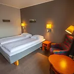 F2 Hotel 3*