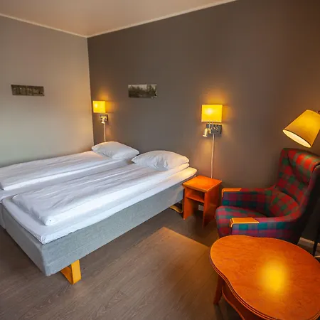 F2 Hotel 3*