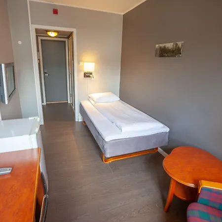 F2 Hotel 3*